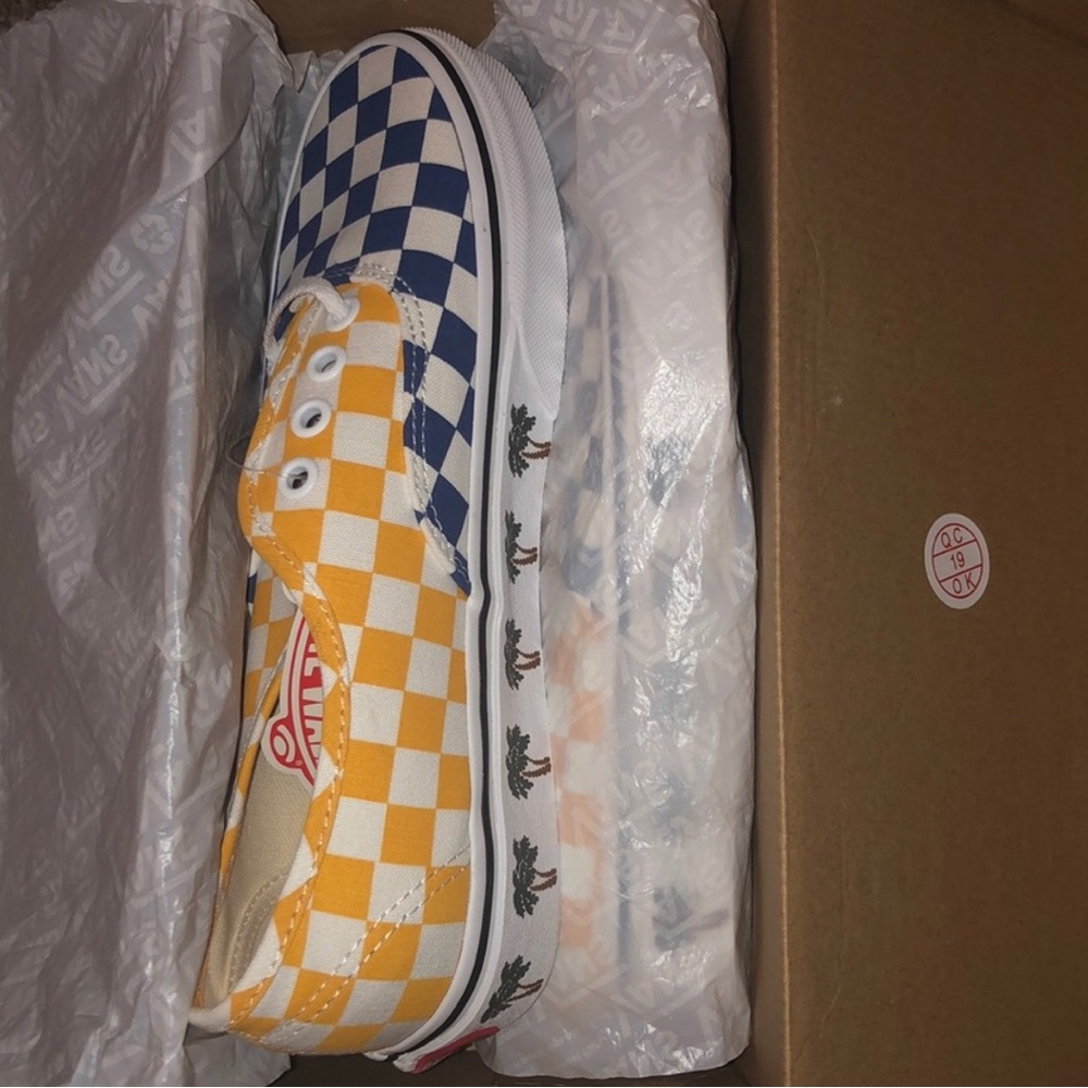 🌴 {RARE} Vans Sidewall Checkerboard Sneakers - Picture 3 of 8